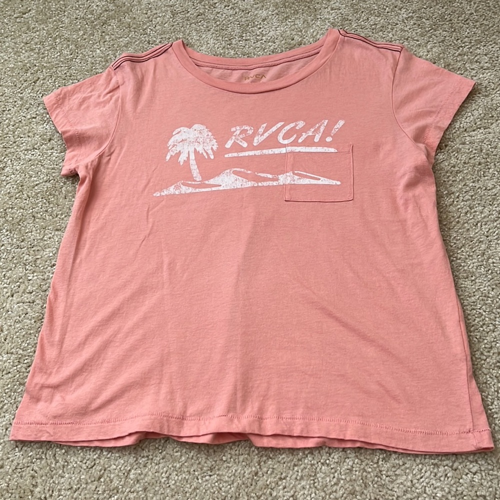 super soft RVCA tee!!